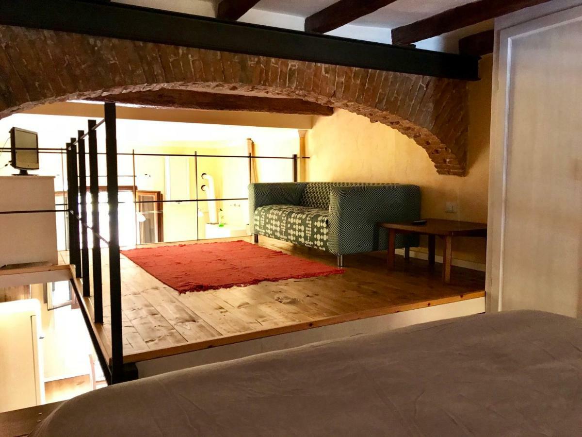 The Pianist S House In The Heart Of Bologna Apartment ภายนอก รูปภาพ